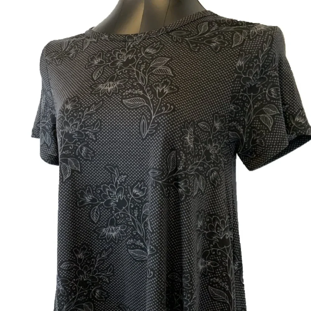 LulaRoe Carly Black Floral High Low T-shirt Pocket Dress Women's Size Small - Picture 3 of 8